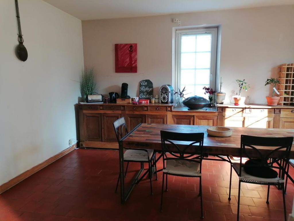 Chambres D'Hotes - Un Refuge A Cachen Bagian luar foto